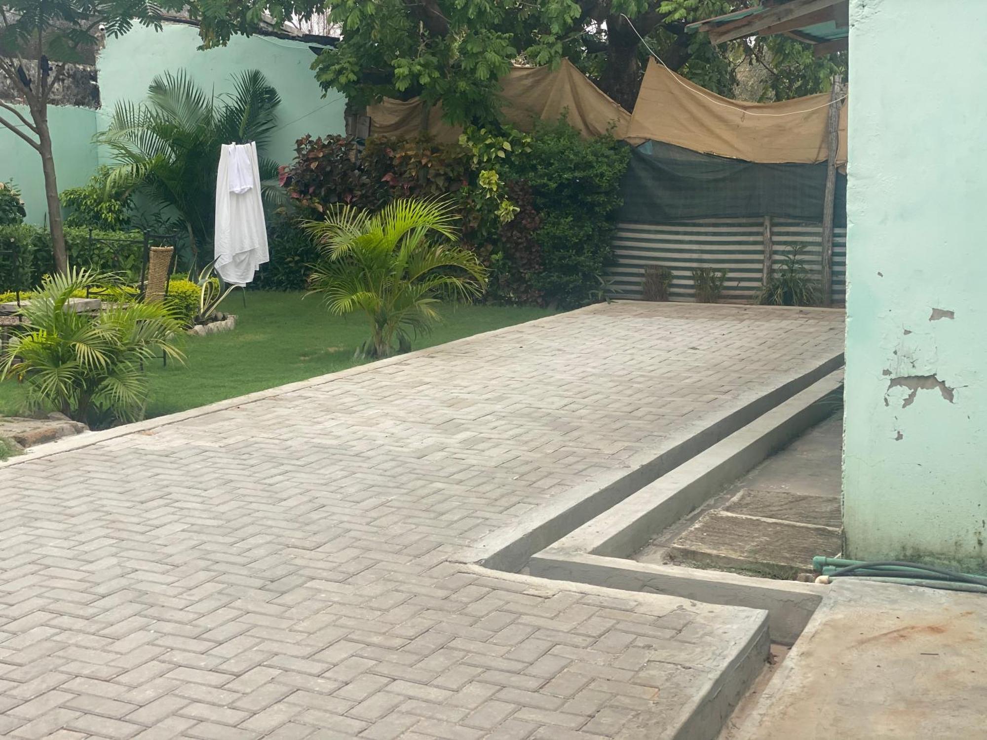 Aeropark Residencial Hostel Maputo Ngoại thất bức ảnh