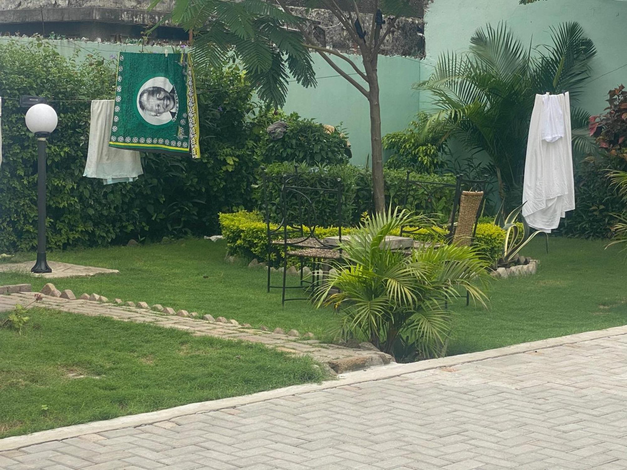 Aeropark Residencial Hostel Maputo Ngoại thất bức ảnh